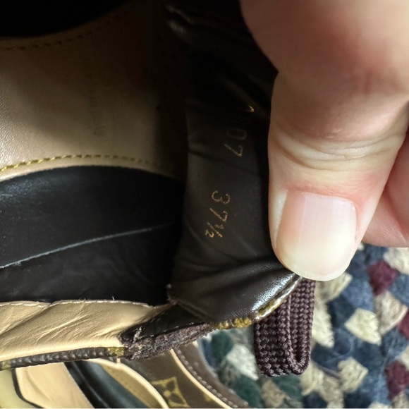 Louis Vuitton rare sneakers size 37.5 - Picture 4 of 4